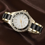 2016 Chegada Nova ea venda quente lazer moda Plásticos senhoras Diamonds Assista Ladies numerais romanos relógios de quartzo