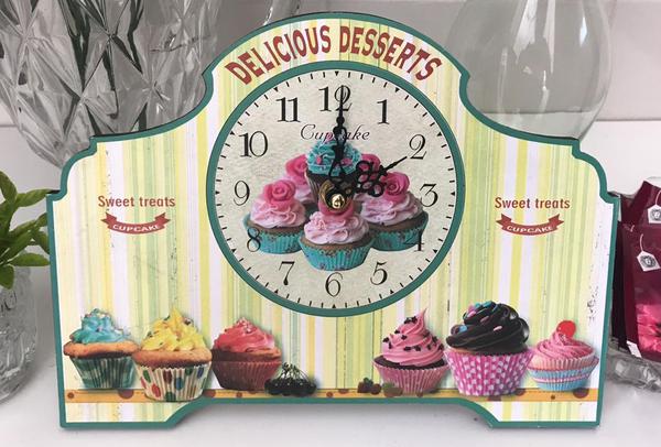 0981 - Relogio Decorativo Cupcake - Prado