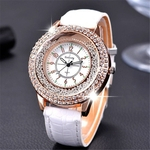 Assista Elegante Com Diamante Decor Quicksand Dial Couro Presentes Quartz Relógios De Pulso Para O Aniversário Mulher