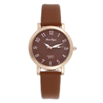 Fashion Lady Quartz Assista PU Leather Strap Dot Grain mostrador analógico Adorável Relógio de pulso