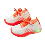 Kids Shoes Knitting superfície dos doces Cor de luz respirável menina LED brilhante Running Shoes Sneakers com solas macias