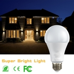 Niceday LED 9W Quente Bola Light Bulb substituição 3000K para 60W lâmpada incandescente