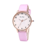 Lady simples cervos relógio de quartzo PU Leather Strap Analog Pin Buckle Relógio de pulso Casual