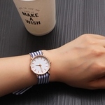 Mulheres Temperamento Moda Lace Up Relógio Para Meninas Usam Student