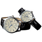 2 Pcs Strap Couro Calendário Couple 's Rodada Dial Relógio Relógio De Quartzo Para Homens E Mulheres