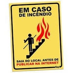 Placa em caso de Incêndio