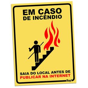 Placa em Caso de Incêndio