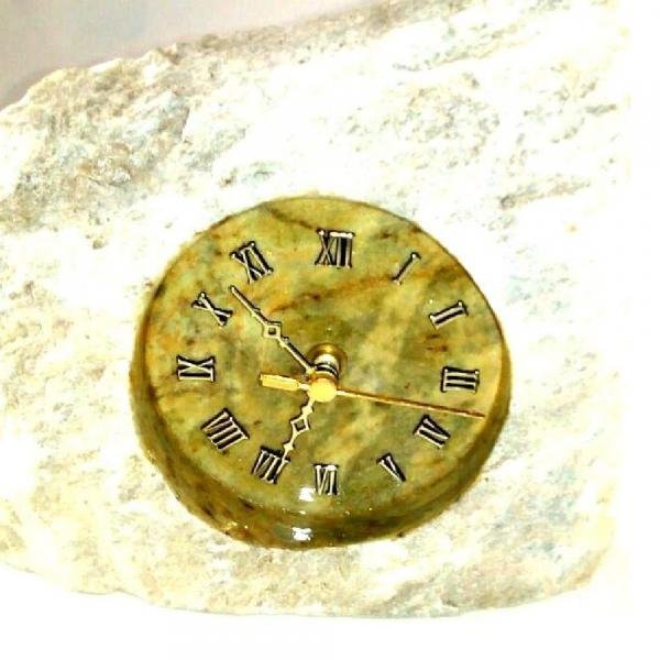 Relógio Artesanal de Pedra Sabão - Sisiarte