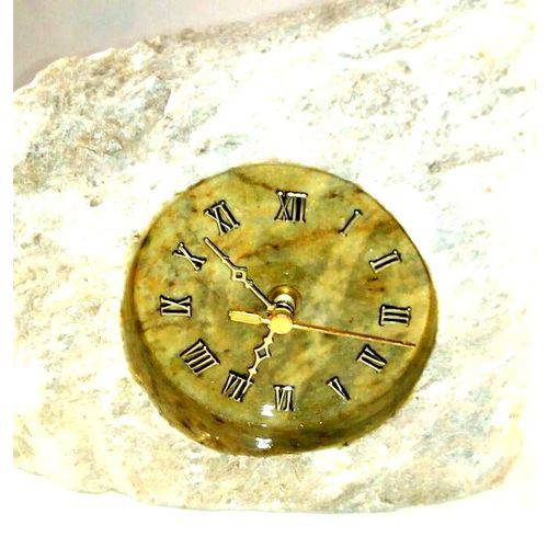 Relógio Artesanal de Pedra Sabão