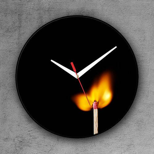 Relógio de Parede Decorativo, Criativo e Descolado | Palito Aceso e Fogo
