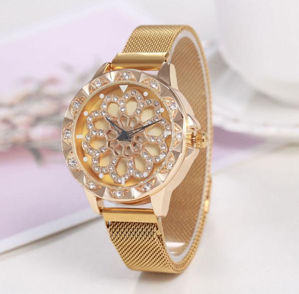 Relógio de Pulso Giratório Quartz Feminino de Pulseira Magnética Dourado