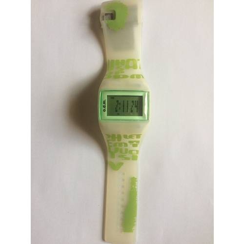Relógio de Pulso Odm Digital Fashion Unissex - Verde