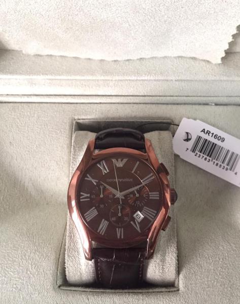 Relogio Emporio Armani Ar1609 Couro