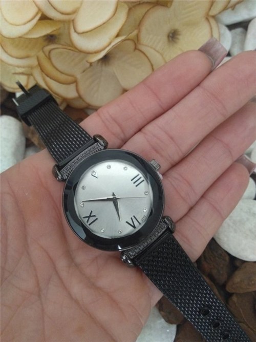 Relógio Feminino Pequeno Pulseira de Silicone Preto/claro 4111