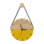 Relógio Minimalista em Madeira Amarelo com Alça