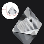 Ficha técnica e caractérísticas do produto 1 PCS Egito Egípcio Natural Crystal Clear Quartz Pyramid Home Desk Decoração Presente Sala de estar Decoração Ornamento Transparente Artesanato
