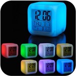 Ficha técnica e caractérísticas do produto Despertador Digital Cubo Led 7cores Colorido na Shoppstore Color Change