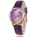 Ficha técnica e caractérísticas do produto Estrela Estrelado Diamante Swan Dial Magnetic Buckle Assista Mulher Quartz Relógio Com Pulseira De Couro Assista