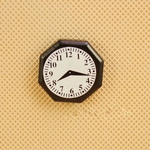 Ficha técnica e caractérísticas do produto Mini madeira octogonal Relógio de parede para 01:12 Doll House Decoração