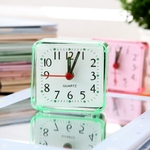 Ficha técnica e caractérísticas do produto Mini Relógio De Quartzo Quadrado Relógio Despertador De Viagem Quarto Relógio De Mesa Em Casa Verde