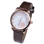 Ficha técnica e caractérísticas do produto Mulheres Moda relógio de quartzo Couro Strap Watch personalidade selvagem Sports Watch