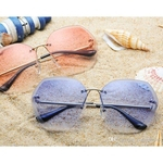 Ficha técnica e caractérísticas do produto Mulheres Óculos de Sol Beach Vacation Sun Glasses PC Lens Frameless moda Eyewear 8 Cor New Style Sunglasses Verão Best Selling