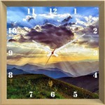 Relógio de Parede Personalizado Paisagem Sol Entre Nuvens Montanhas 30x30cm