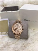 Ficha técnica e caractérísticas do produto Relógio MICHAEL KORS MK6521 (feminino) Slater - Dourado Rosé