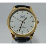 Ficha técnica e caractérísticas do produto Relógio Q&Q Dourado Fundo Branco Pulseira Couro - C152J801Y